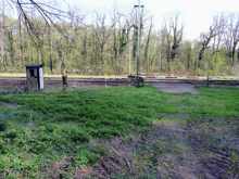 Schrankenanlage Hohlweg unterhalb des Schlosses Isareck, 2010
