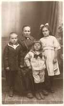 Volkmannsdorf Georg, Anton, Anna und Mutter Ursula Kratzer