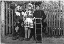 Schulkinder Volkmannsdorf, auf dem Weg nach Isareck 1960er Jahre