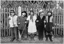 Schulkinder Volkmannsdorf, auf dem Weg nach Isareck 1960er Jahre