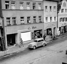 Moosburg Weingraben 1950er Jahre, Ludwig Weh, Schneider Schmid und Bader Anton Aschenbrenner
