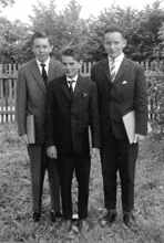 1961, 3 Sch�ler werden ein Handwerk erlernen und gehen auf die Gewerbliche Berufsschule Moosburg