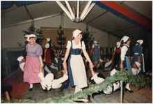 Dorffest 1984 - Volkstanz im Bierzelt