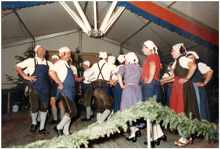 Dorffest 1984 - Volkstanz im Bierzelt