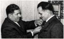 1964, Sepp Winter ehrt Georg Neumaier