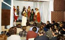 1959, Schul-Theater-Auff�hrung des M�rchenspiels Schneewittchen - mit KI coloriert