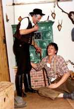 1982 Theatergruppe der FFrw. Wang: Georg Gandorfer und Ernst Schwaiger „Drei Wildkatzen“