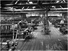Gro�e Filterpressenanlage im Werk Moosburg in den fr�hen 1950ern