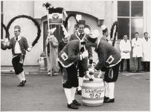 3. Februar 1967 Sch�fflertanz bei der S�d Chemie